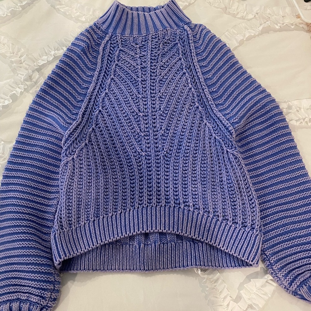 Size small free people sweater